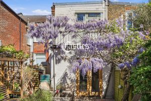 Photo 25- click for photo gallery